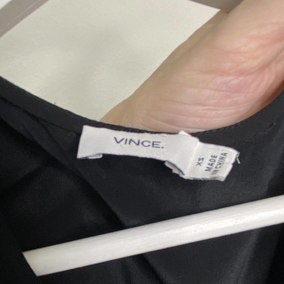 VINCE Silk Dye Cut Leather Strip Black Tank Sz XS - Picture 8 of 8